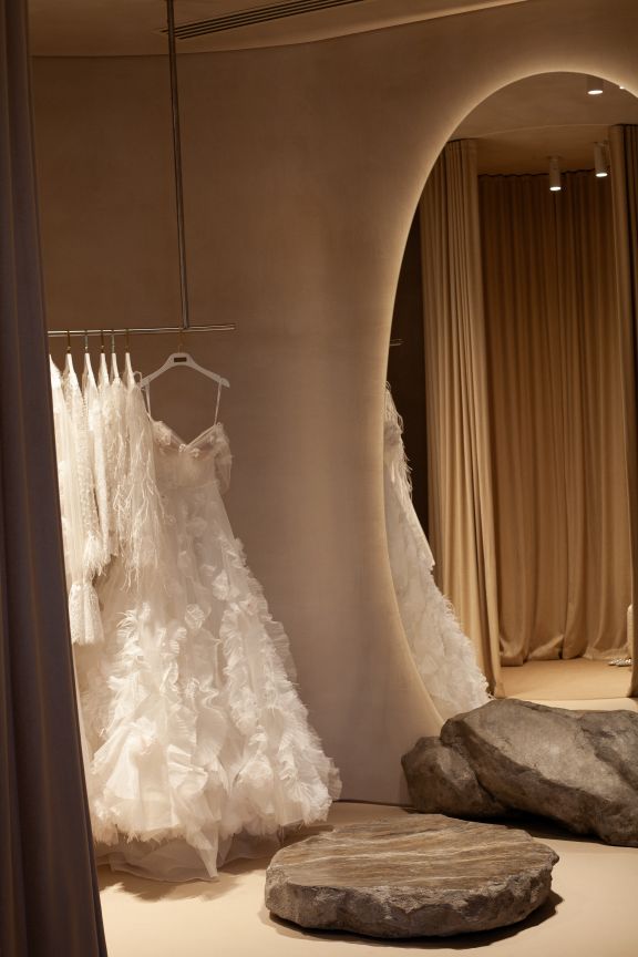 Salon of wedding dresses (Warsaw, 2024)